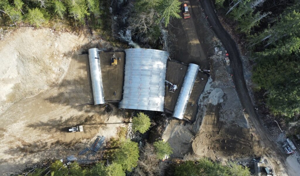 Site-wide aerial view of Ultra-Cor Arch with Bolt-A-Plate Rounds