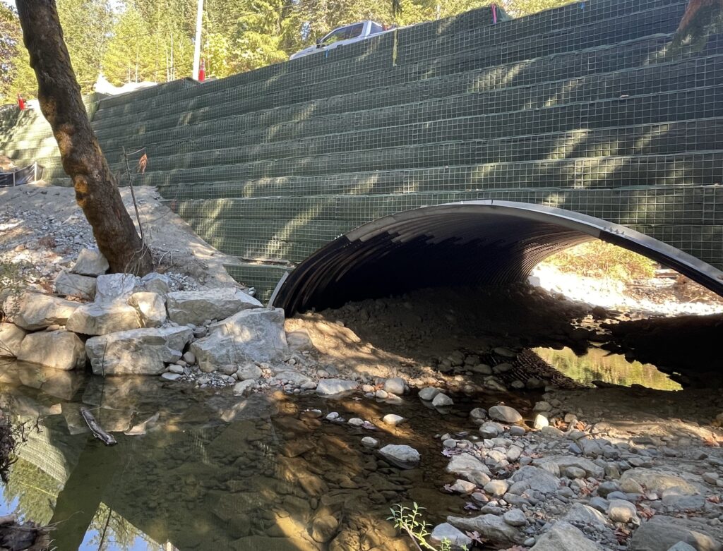 Angled view of headwall of GRS bridge